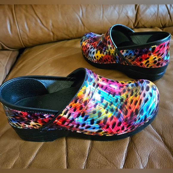 Dansko Shoes - VNDS Women's Dansko Professional Clog-Slip On Multicolor Patent Leather Size 8.5